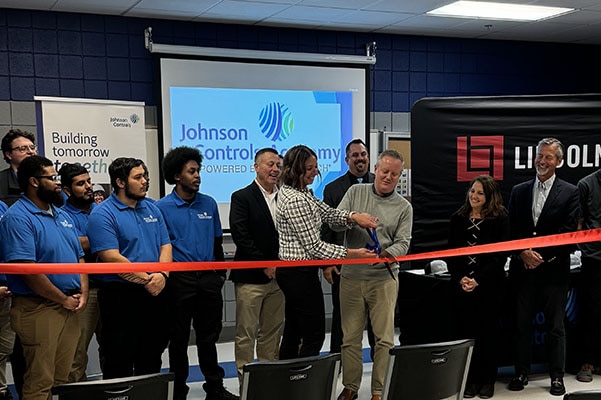 Johnson Controls is continuing to grow its industry-leading national workforce development initiative, the Johnson Controls Academy. 